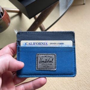 Herschel card case